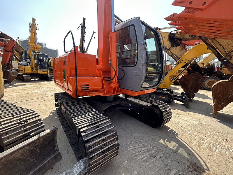 Used HITACHI EX60 Excavator
