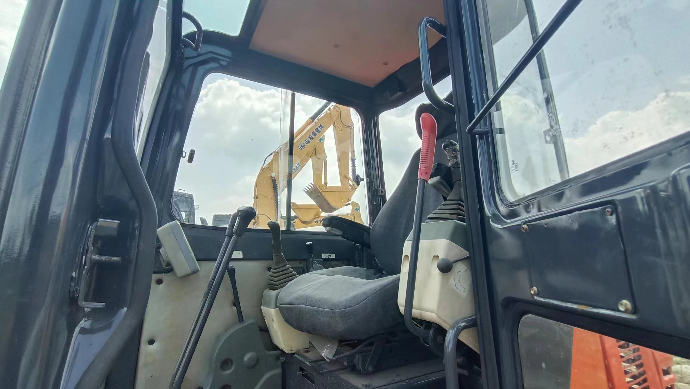 Used DOOSAN DH55 Excavator