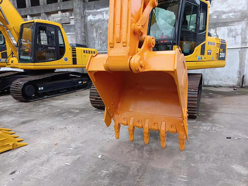 Used HYUNDAI R220LC-9S Excavator