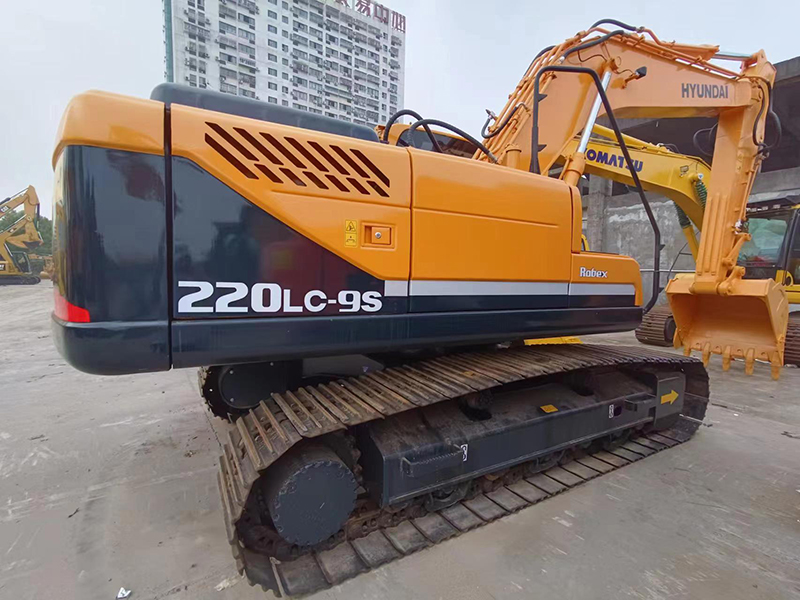 Used HYUNDAI R220LC-9S Excavator