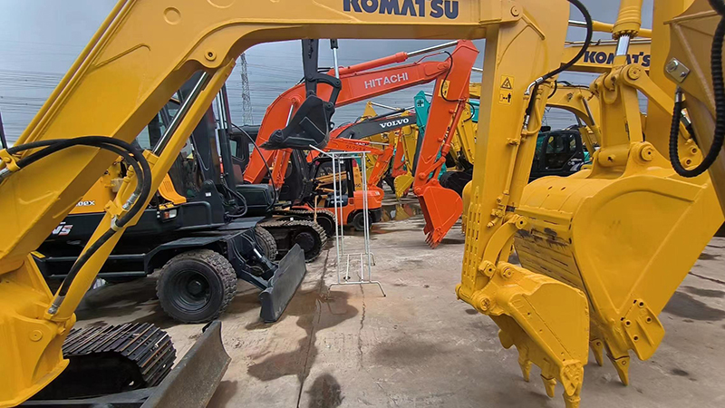 Used KOMATSU PC55 Excavator