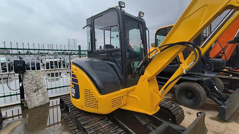 Used KOMATSU PC55 Excavator