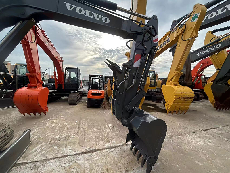 Used VOLVO EC60C Excavator