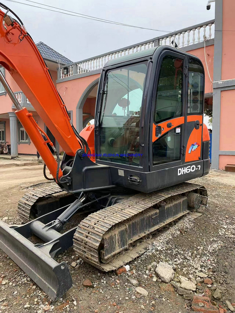 Used DOOSAN DH60 Excavator