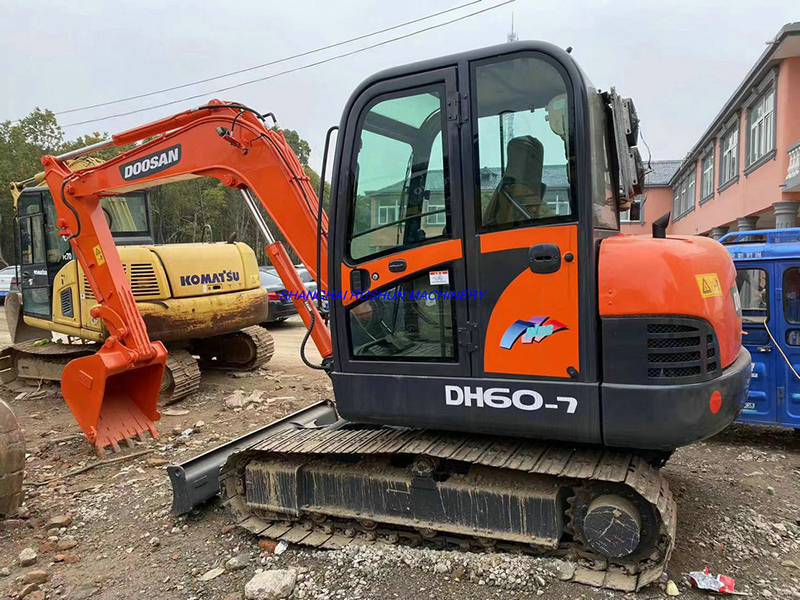 Used DOOSAN DH60 Excavator