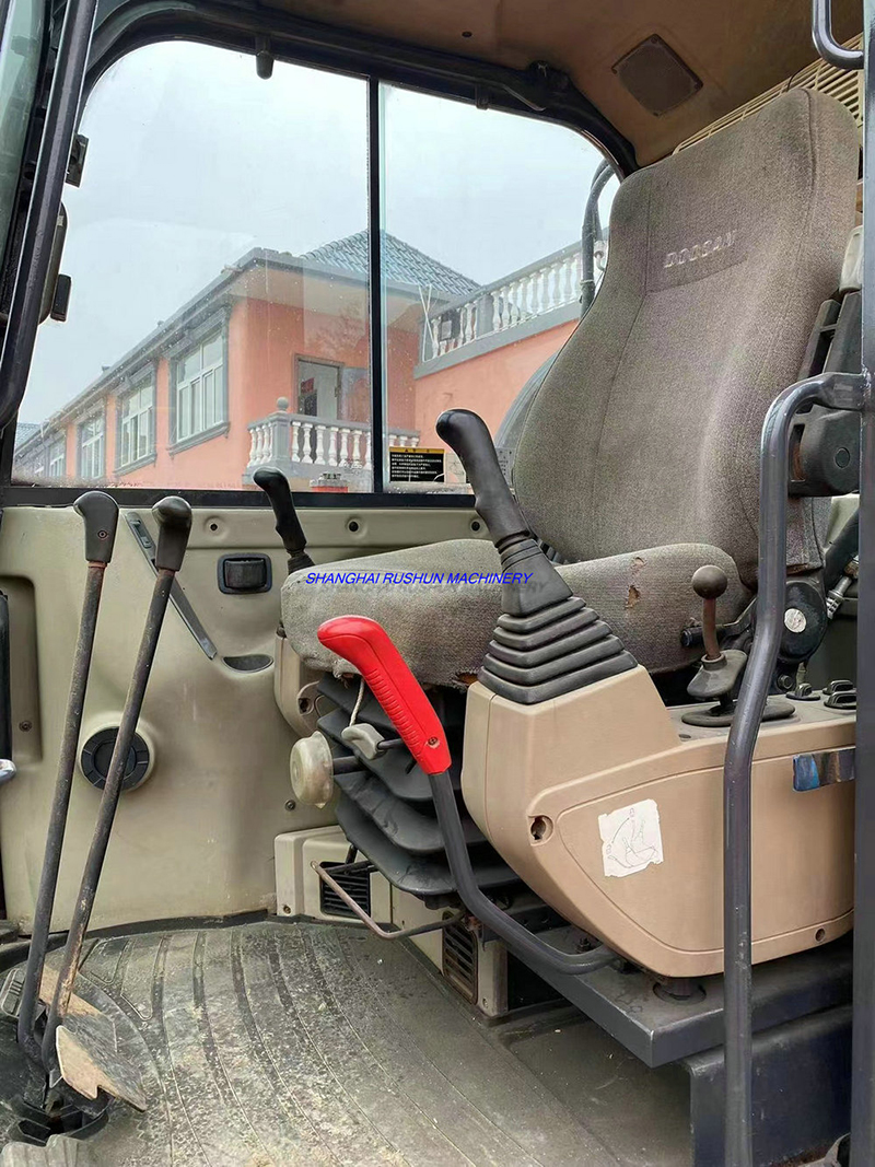 Used DOOSAN DH60 Excavator
