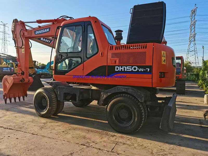 Used DOOSAN DH150 Wheel Excavator
