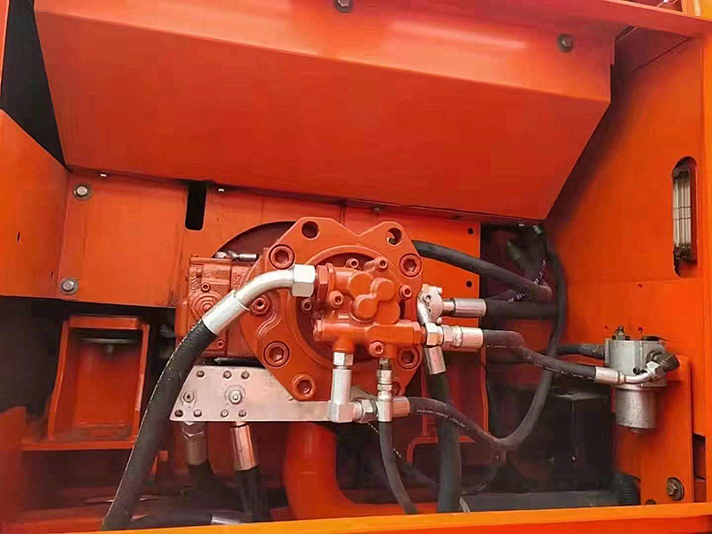 Used DOOSAN DH300-7 Excavator