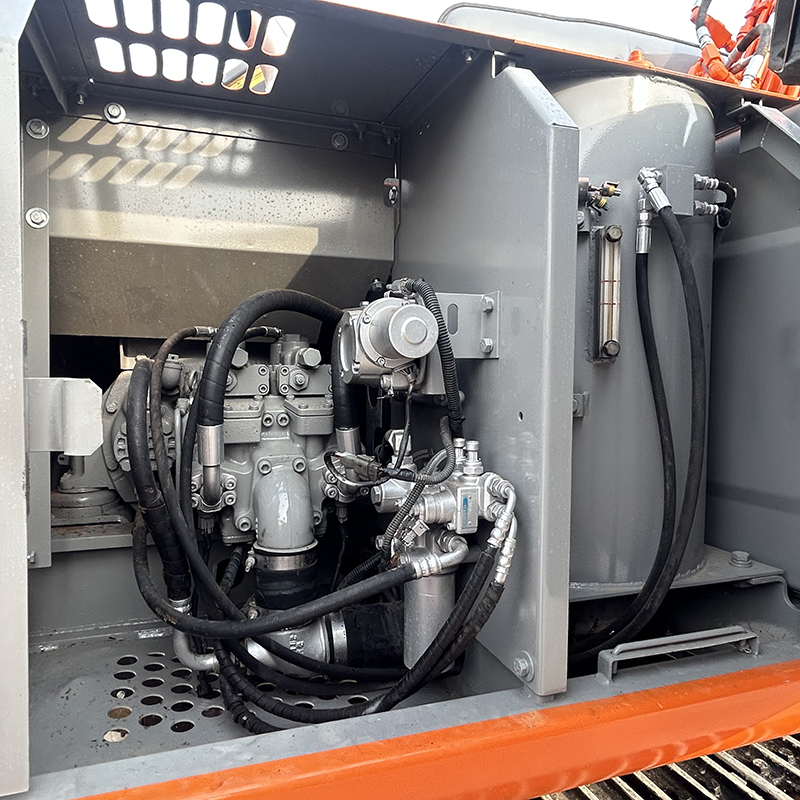 Used HITACHI EX120-5 Excavator