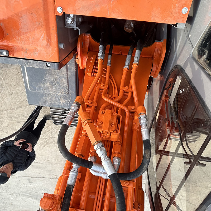 Used HITACHI EX120-5 Excavator