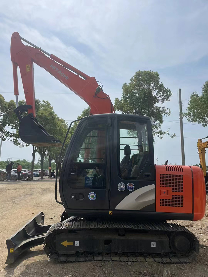 Used HITACHI ZX60 Excavator