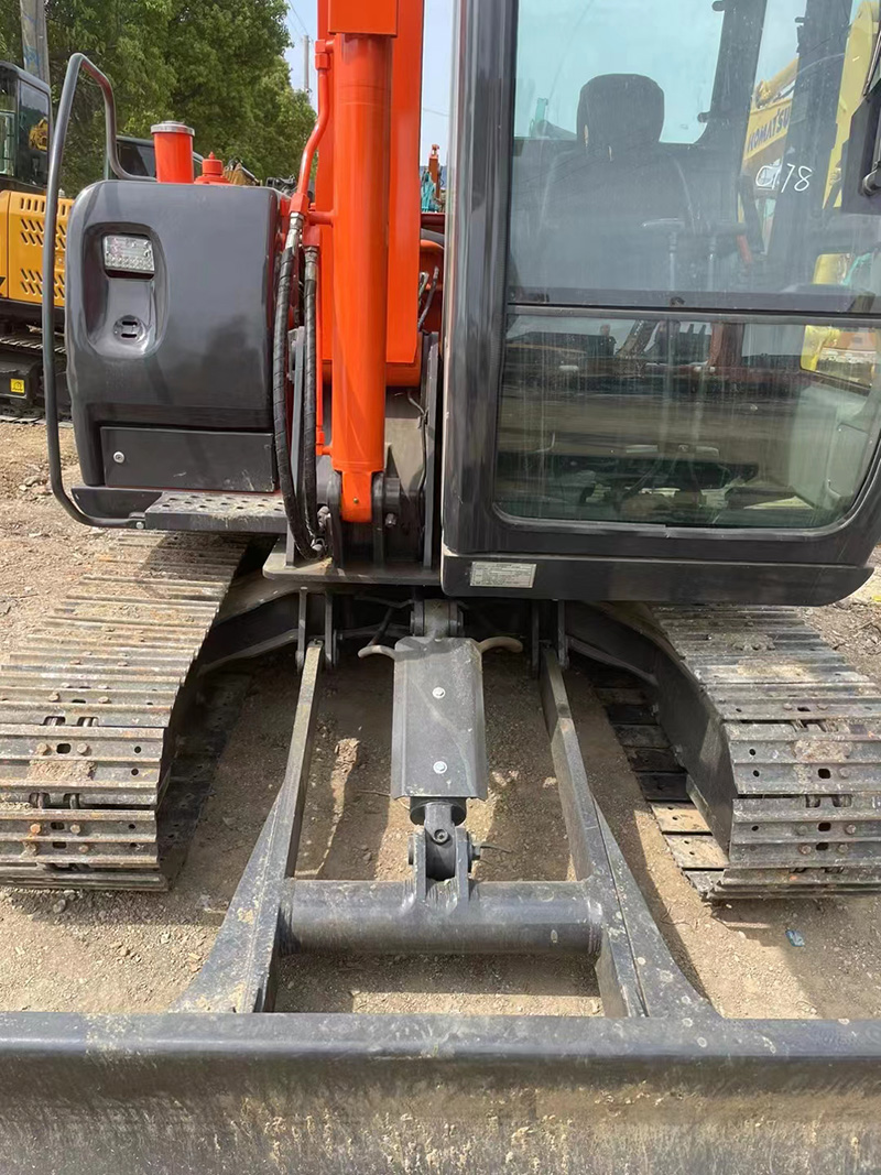 Used HITACHI ZX60 Excavator