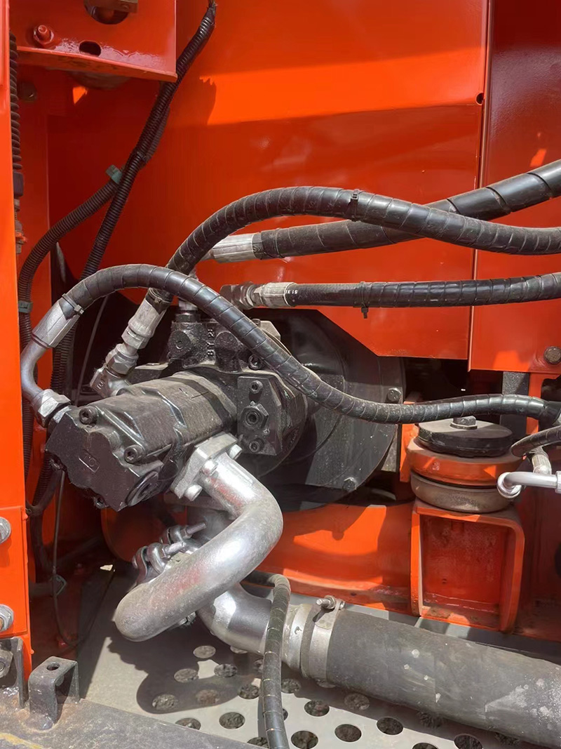 Used HITACHI ZX60 Excavator