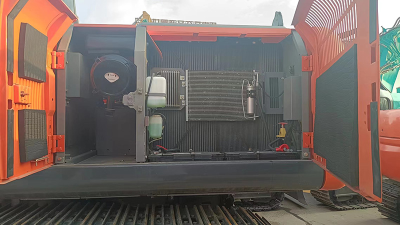 Used HITACHI ZX200-5A Excavator