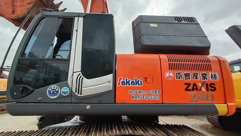 Used HITACHI ZX240-3 Excavator
