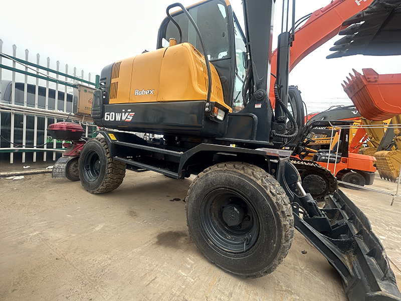 Used HYUNDAI R60 Wheel Excavator