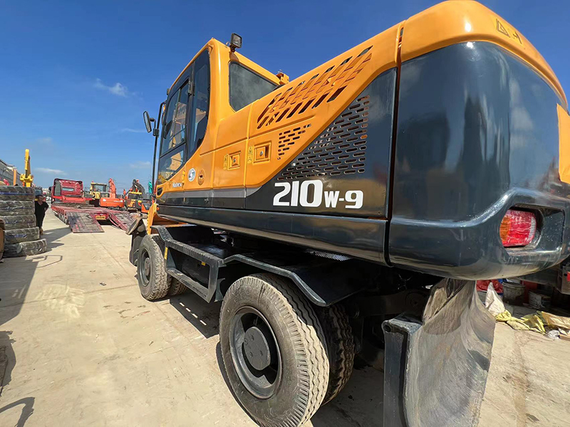Used HYUNDAI 210-9 Wheel Excavator
