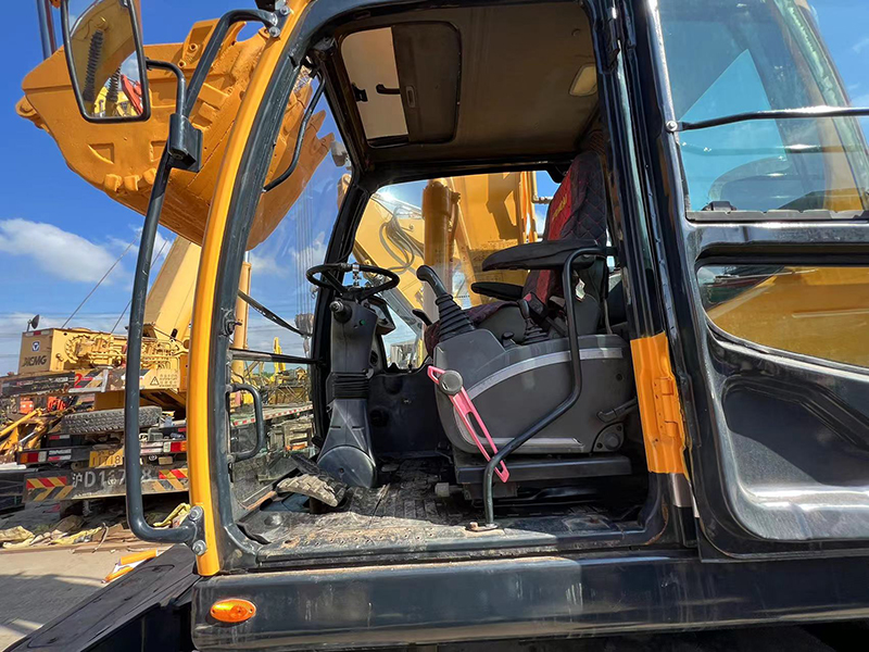 Used HYUNDAI 210-9 Wheel Excavator