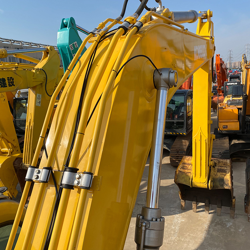 Used KOBELCO SK260 Excavator
