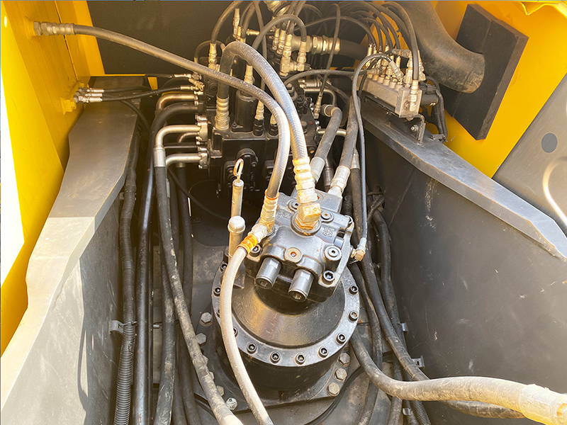 Used KOBELCO SK260 Excavator