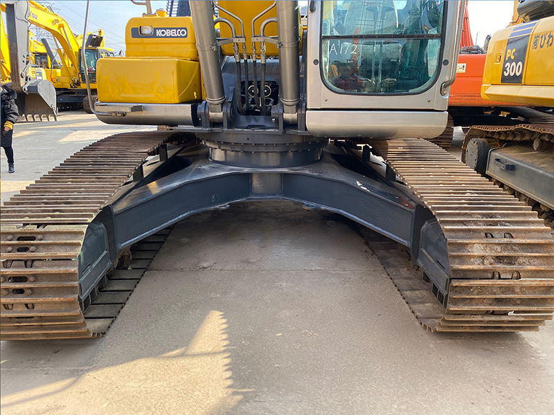 Used KOBELCO SK260 Excavator