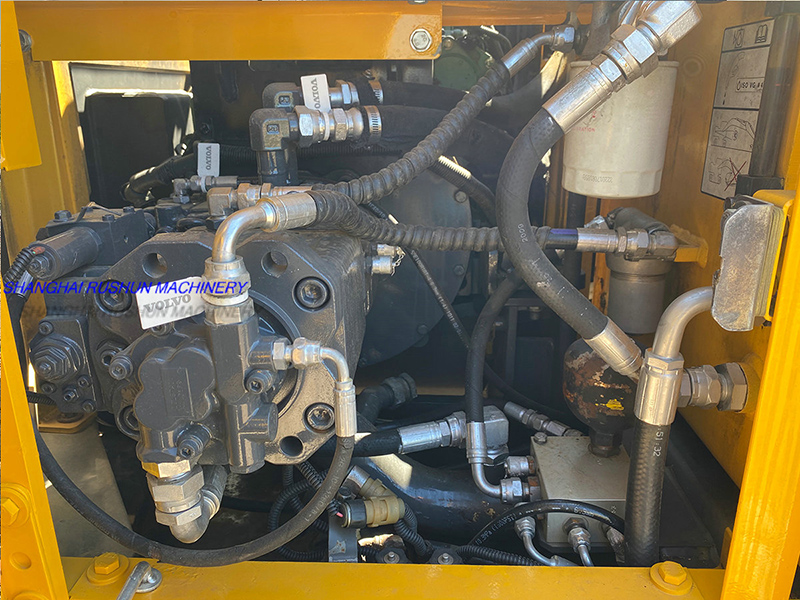 Used VOLVO EC140D Excavator