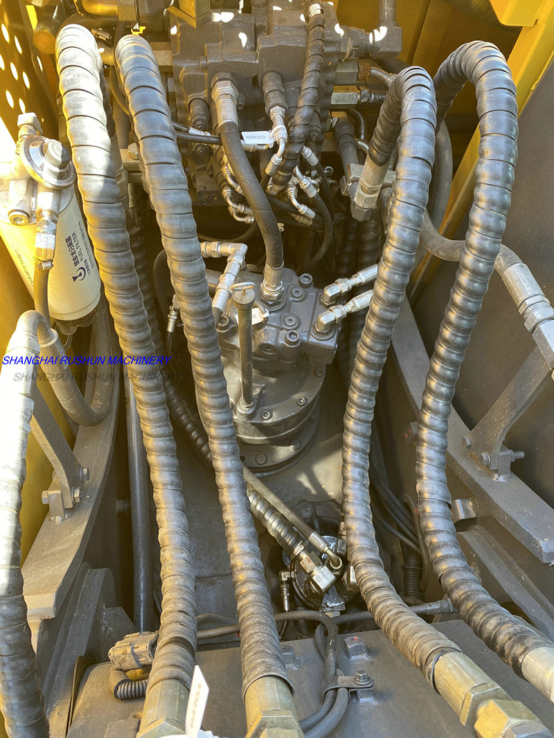 Used VOLVO EC140D Excavator