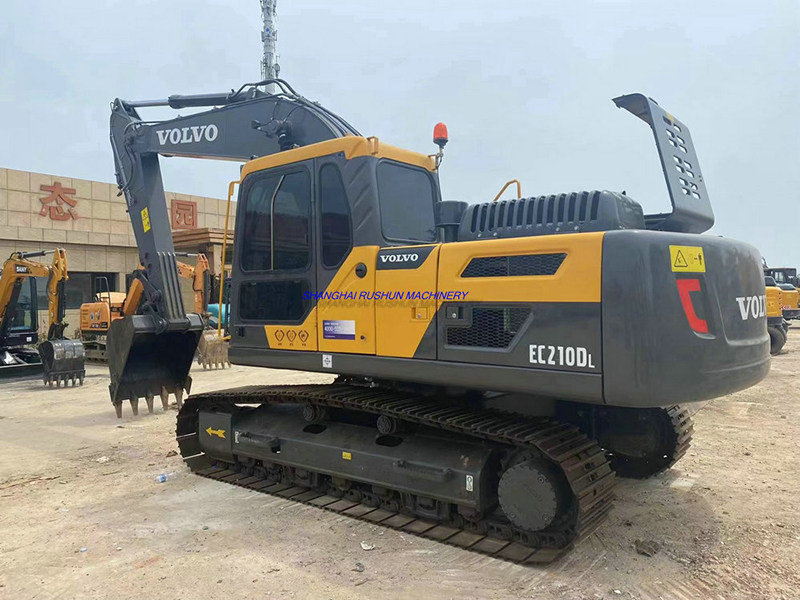 Used VOLVO EC200B Excavator