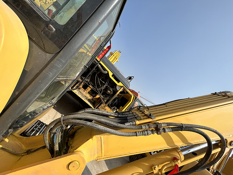 Used KOMATSU PC56 Excavator