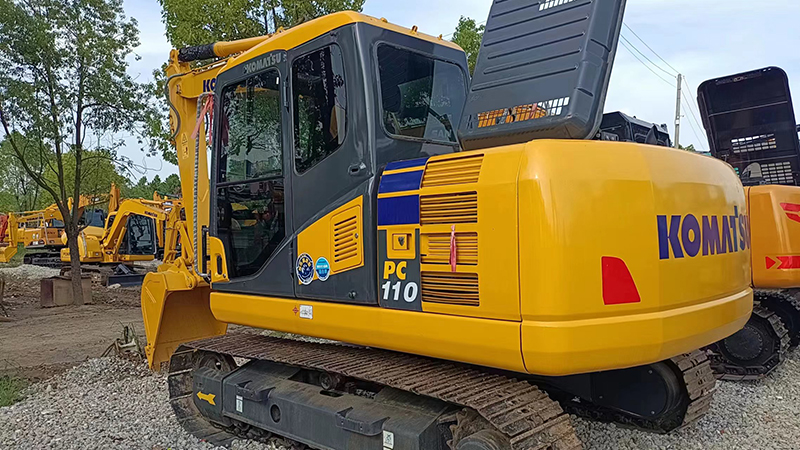 Used KOMATSU PC110-7 Excavator