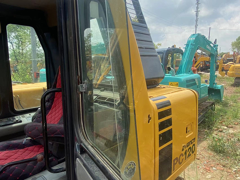 Used KOMATSU PC120-6 Excavator