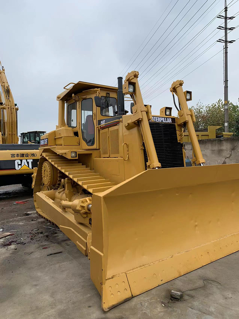 Used CAT D8R Bulldozer