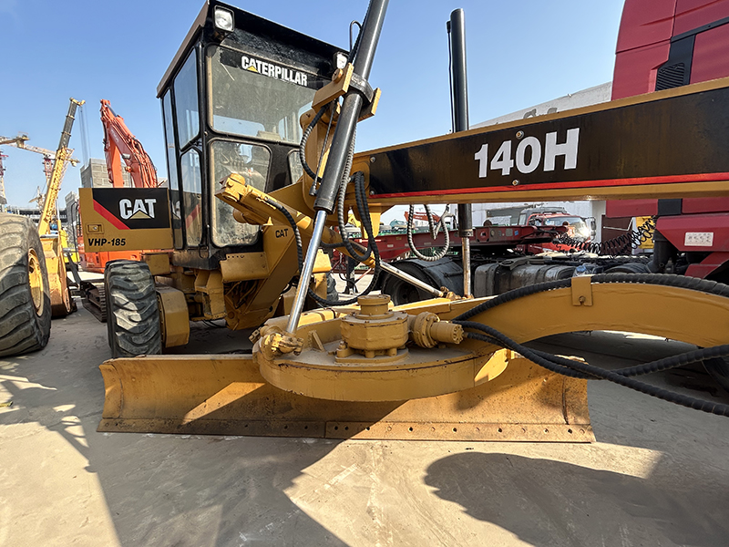 Used CAT 140H Grader