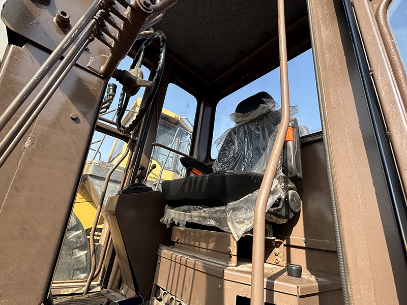 Used CAT 140H Grader