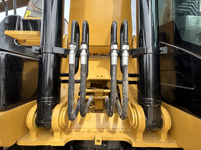 Used CAT 320D Excavator