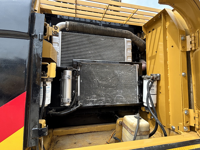 Used CAT 320D Excavator