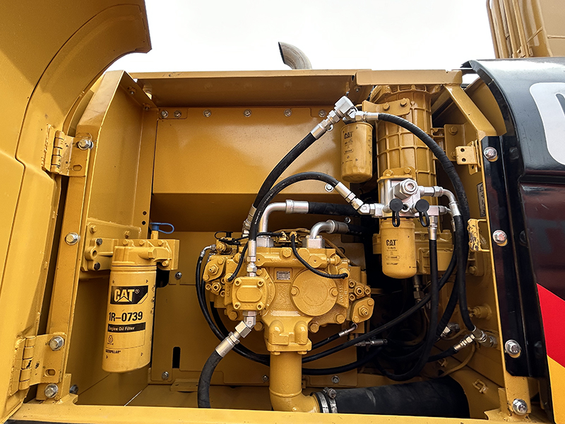 Used CAT 320D Excavator