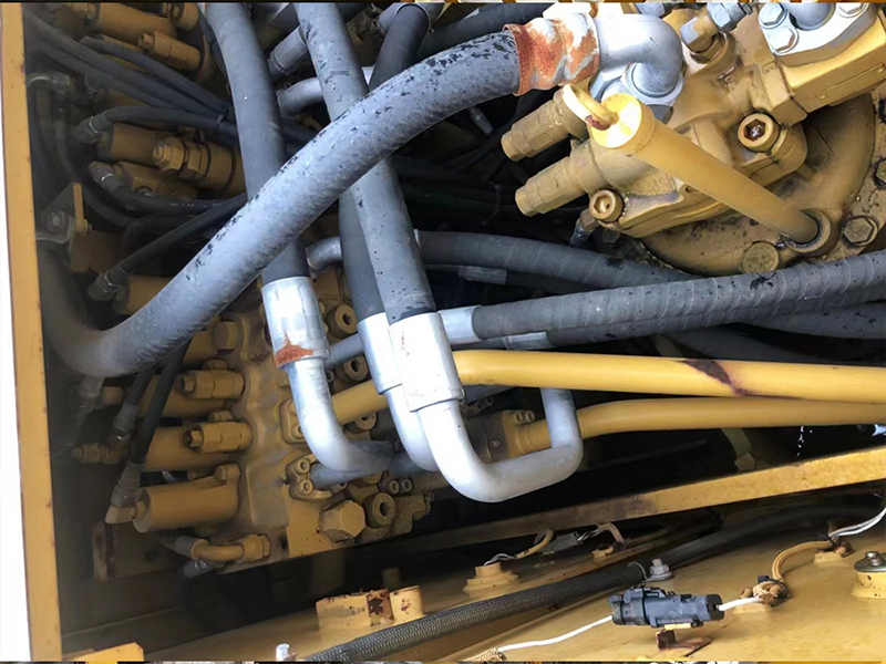 Used CAT 323D Excavator