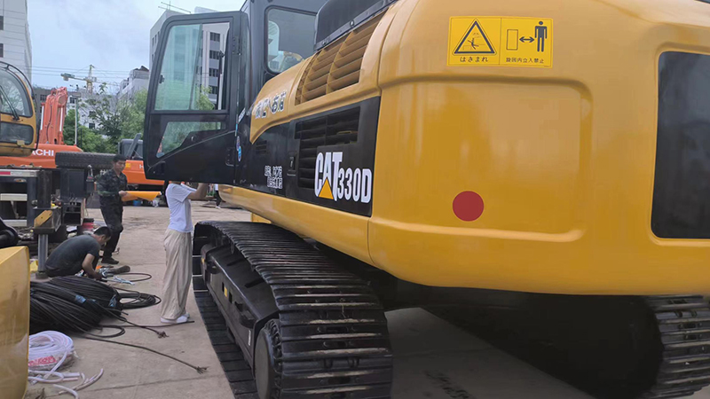 Used CAT 330D Excavator