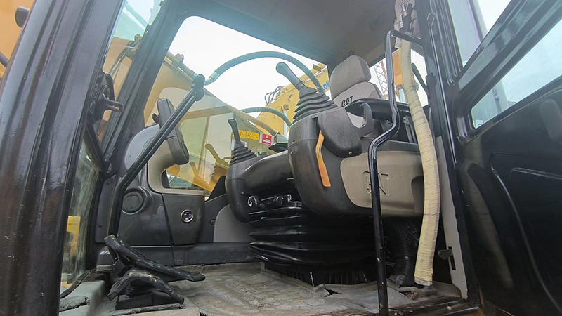 Used CAT 330D Excavator