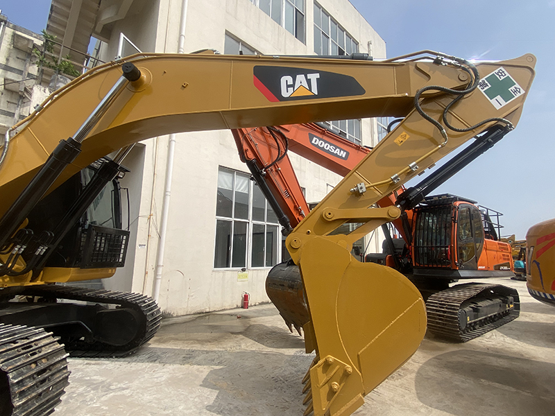 Used CAT 330D2 Excavator