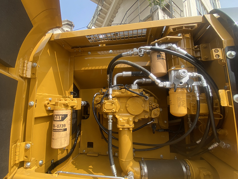 Used CAT 330D2 Excavator