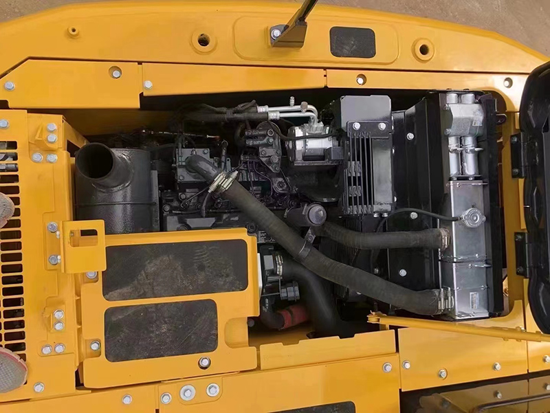 Used KOMATSU PC130-7 Excavator