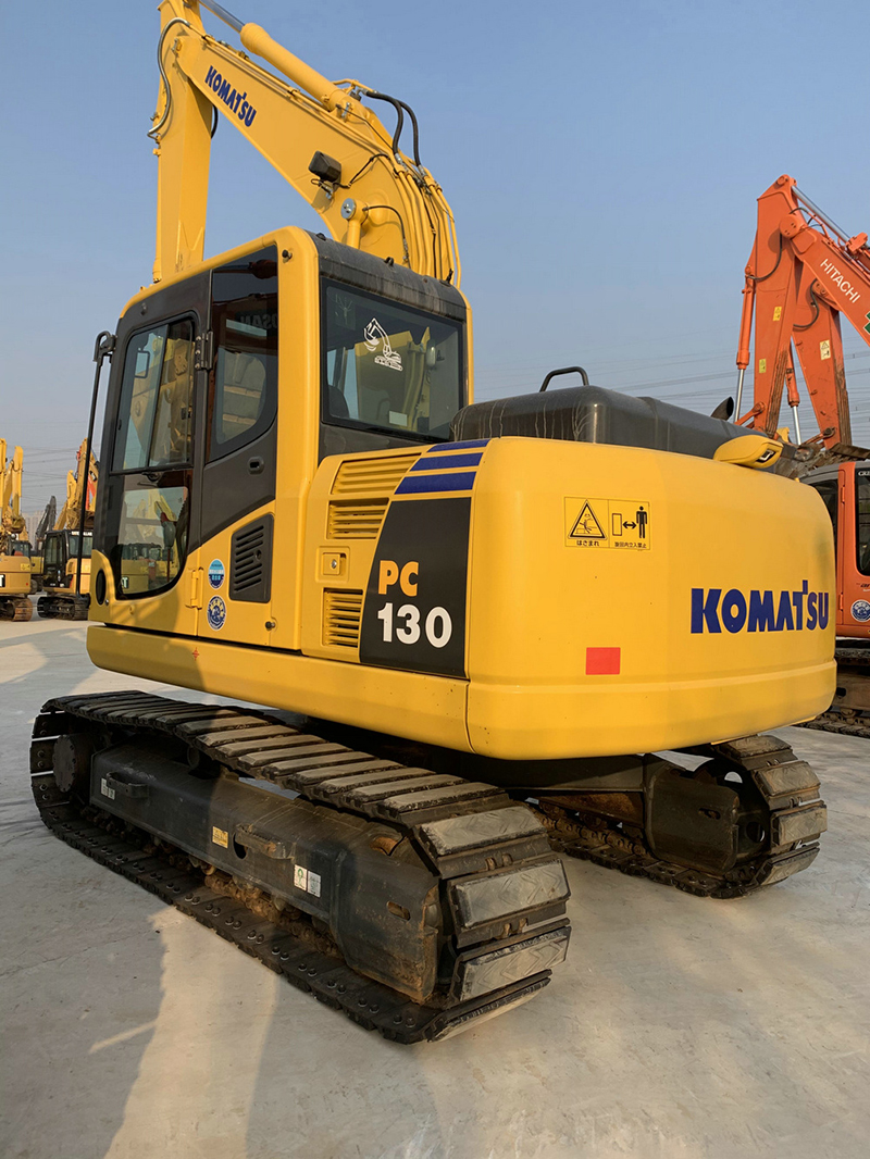Used KOMATSU PC130-8 Excavator