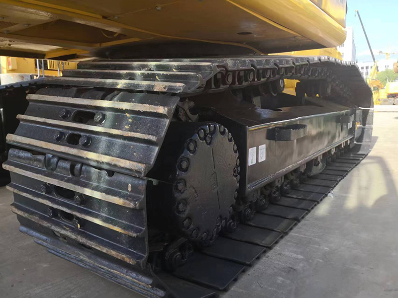 Used KOMATSU PC200-6 Excavator