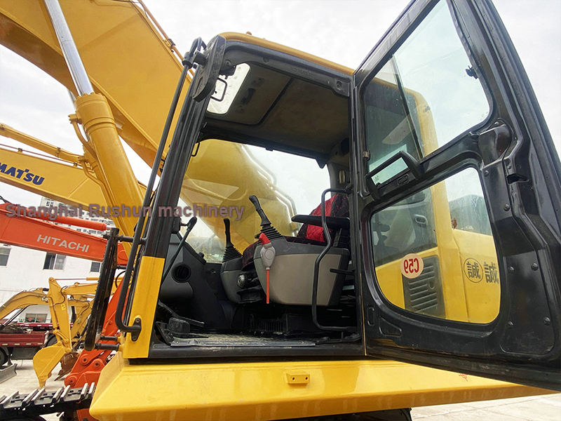 Used KOMATSU PC450-8 Excavator