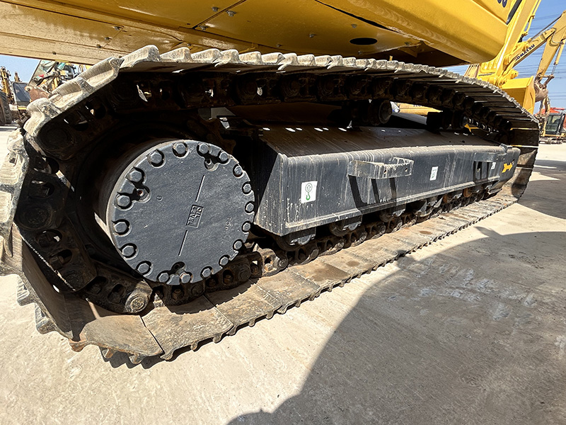 Used KOMATSU PC200-8 Excavator
