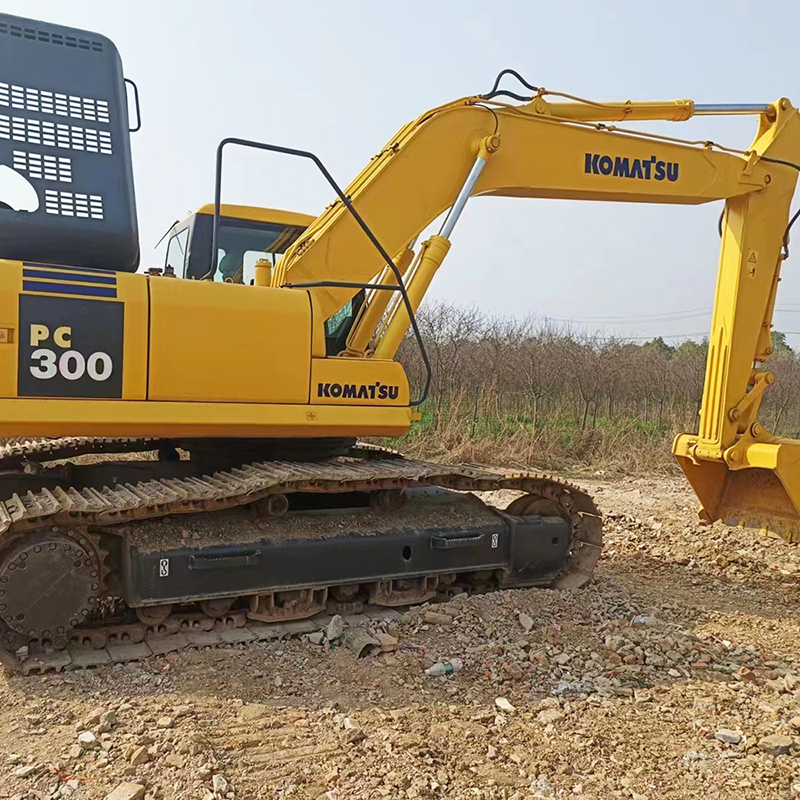 Used KOMATSU PC300-7 Excavator