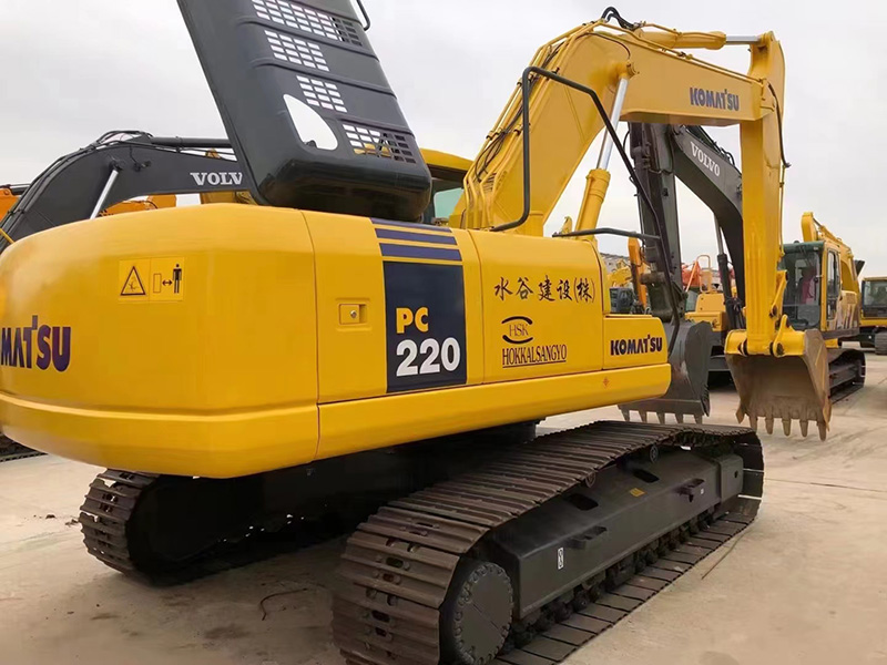 Used KOMATSU PC220-7 Excavator