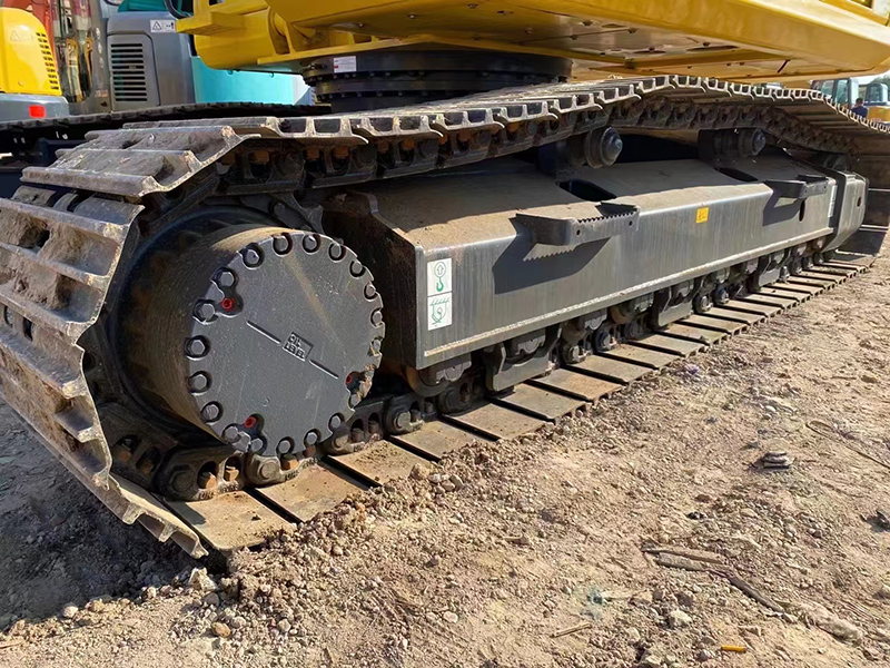 Used KOMATSU PC240-8 Excavator